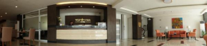  Top Star Hotel  Кабанатуан Сити